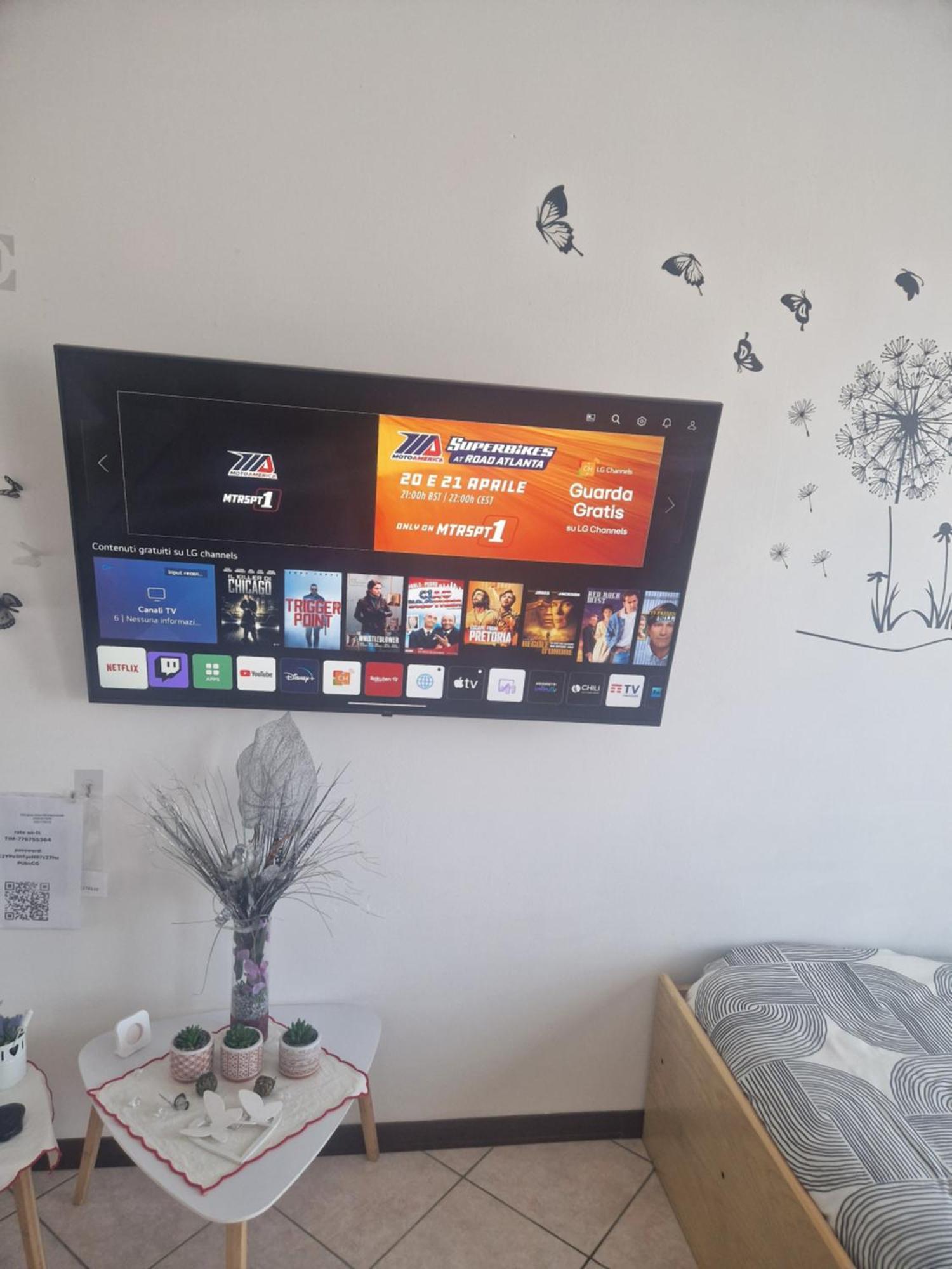 Iris Apartment Cislago Ngoại thất bức ảnh